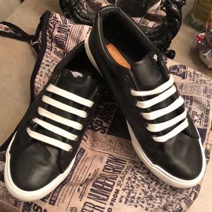 Women’s size 8 Rocketdog Pleather Sneakers